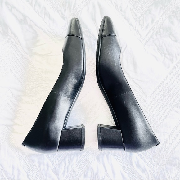 Cole Haan The Go To Block Heel Pump Solid Black leather close toe waterproof 6.5 - Picture 5 of 10